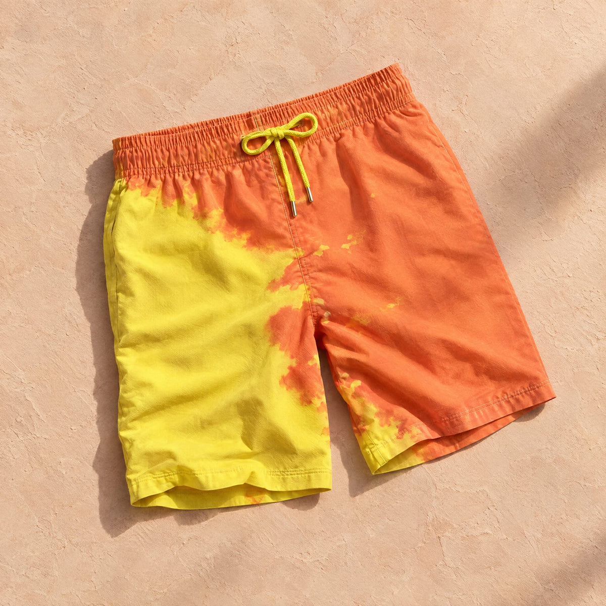 Shift men's colour-changing swim shorts, Orange to Yellow